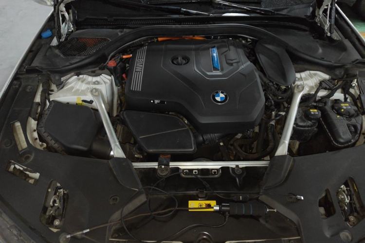 Used BMW 5 Series New Energy 2022 Second Facelift 535Le M Sport Package Engine Bay