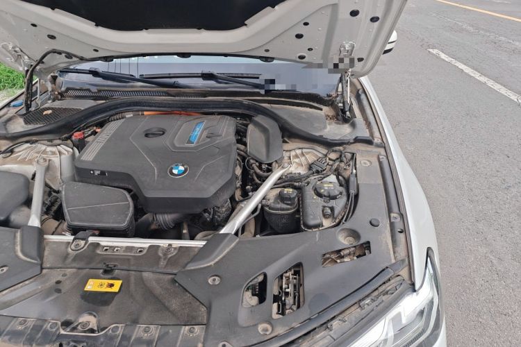 Used BMW 5 Series New Energy 2022 Restyled 535Le Pioneer Edition M Sport Package Engine Bay Left