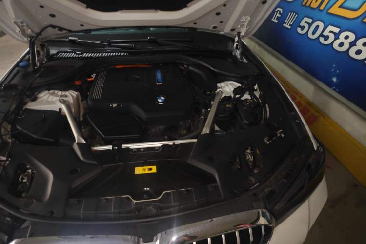 Used BMW 5 Series New Energy 2022 Second Facelift 535Le Pioneer Edition M Sport Package Engine Bay Left