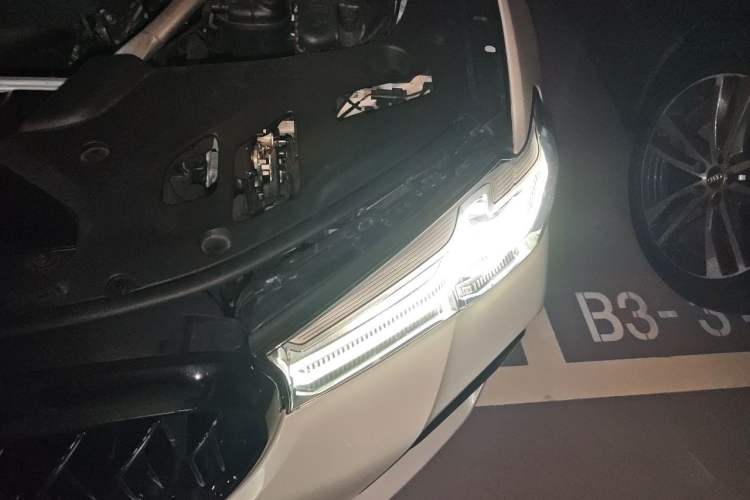 Used BMW 5 Series New Energy 2022 Revised Version 3 535Le Pioneer Edition M Sport Package Engine Bay Left
