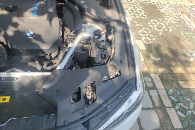 Used BMW 5 Series New Energy 2022 Updated Version 535Le Luxury Package Engine Bay Left