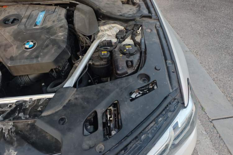 Used BMW 5 Series New Energy 2022 Updated Version 535Le Luxury Package Engine Bay Left