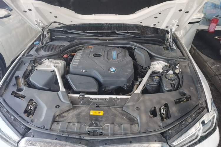 Used BMW 5 Series New Energy 2022 Updated Version 535Le Luxury Package Engine Bay
