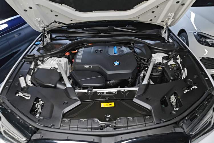 Used BMW 5 Series New Energy 2022 Second Facelift 535Le Pioneer Edition M Sport Package Engine Bay