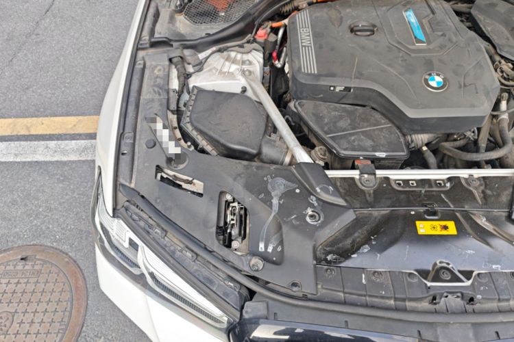 Used BMW 5 Series New Energy 2022 535Le Pioneer Edition M Sport Package Engine Bay Right
