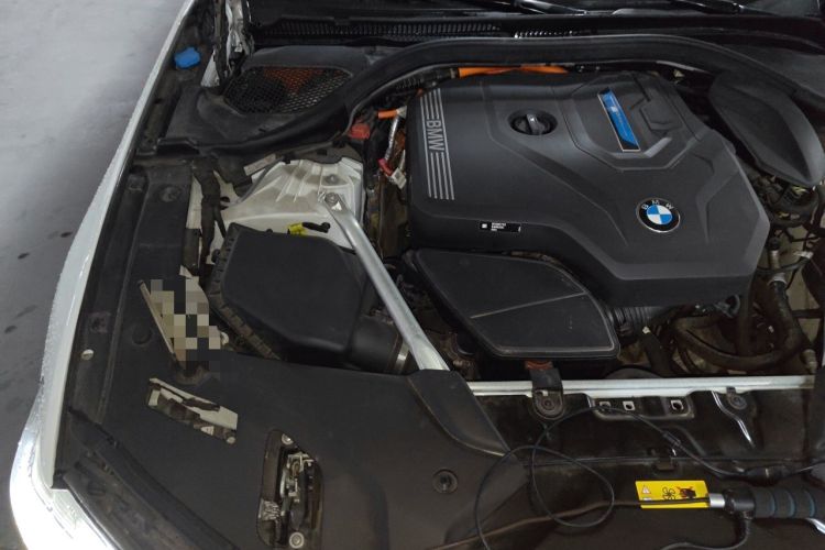 Used BMW 5 Series New Energy 2022 Second Facelift 535Le M Sport Package Engine Bay Right