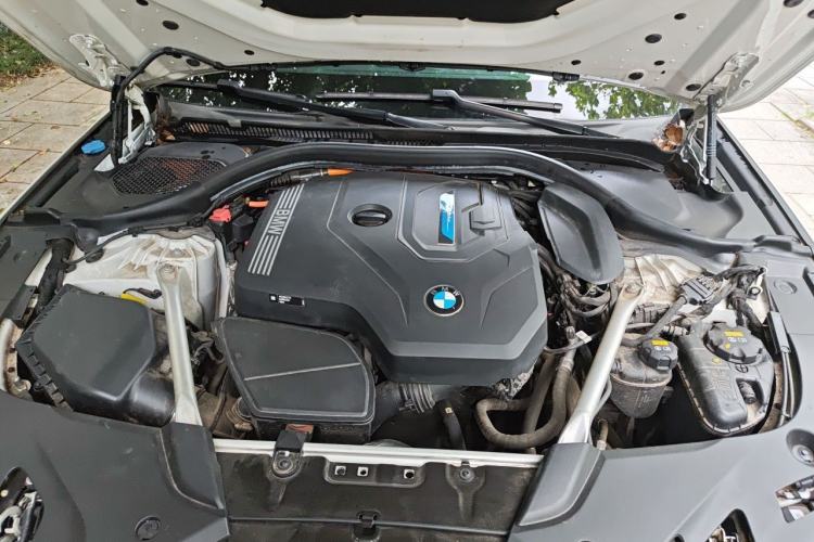 Used BMW 5 Series New Energy 2022 Second Facelift 535Le Luxury Package Engine Bay