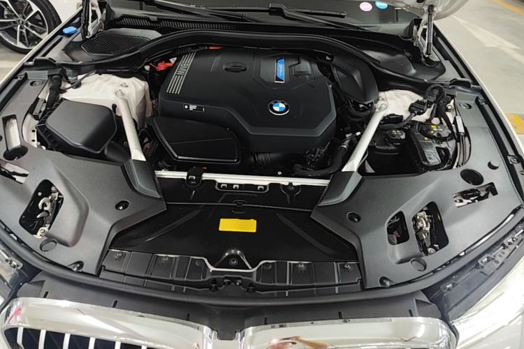 Used BMW 5 Series New Energy 2022 Second Facelift 535Le M Sport Package Engine Bay