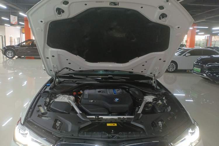 Used BMW 5 Series New Energy 2022 Second Facelift 535Le Pioneer Edition M Sport Package Engine Bay