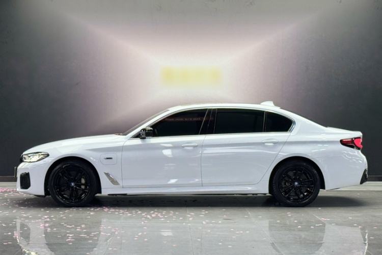 Used BMW 5 Series New Energy 2022 Second Facelift 535Le Pioneer Edition M Sport Package Exterior 2