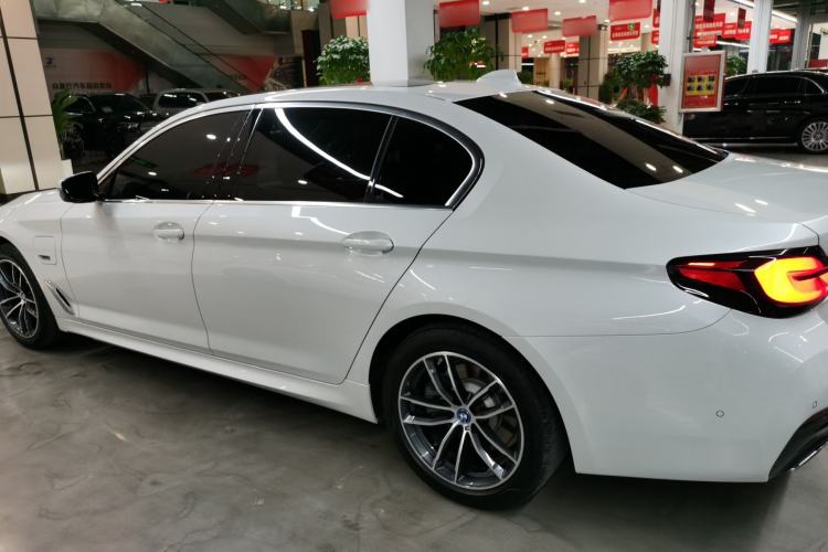 Used BMW 5 Series New Energy 2022 Second Facelift 535Le M Sport Package Exterior 3