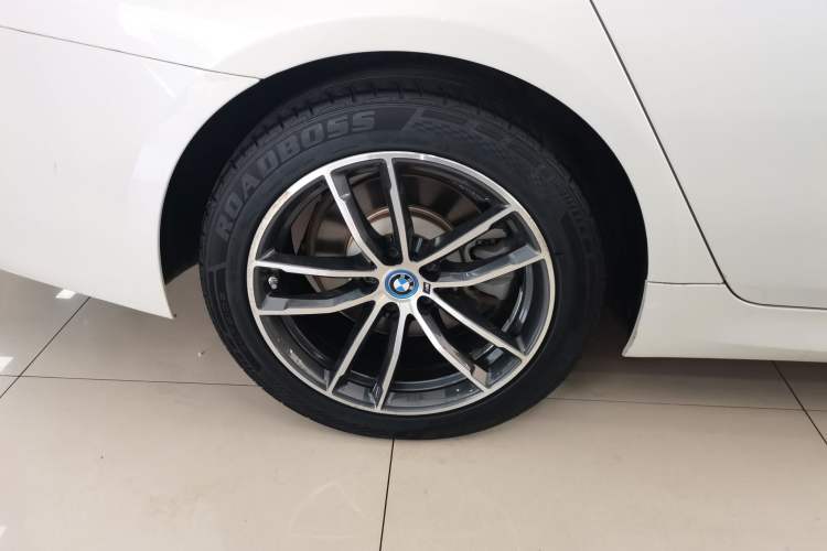 Used BMW 5 Series New Energy 2022 Second Facelift 535Le M Sport Package Exterior 4