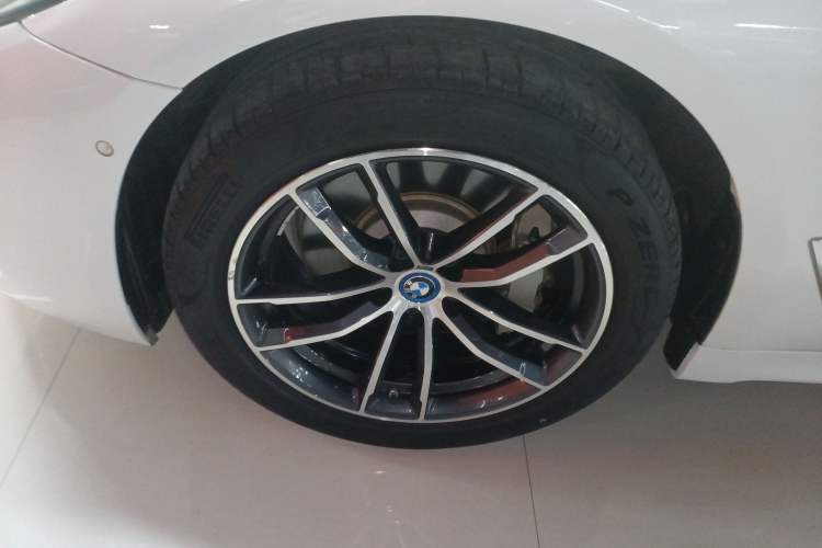 Used BMW 5 Series New Energy 2022 Second Facelift 535Le Pioneer Edition M Sport Package Exterior 4