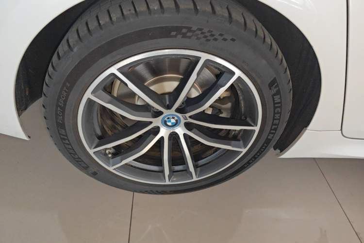 Used BMW 5 Series New Energy 2022 Second Facelift 535Le M Sport Package Exterior 5