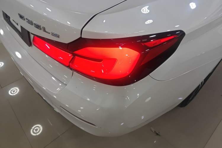 Used BMW 5 Series New Energy 2022 Updated Version 535Le Luxury Package Exterior 6