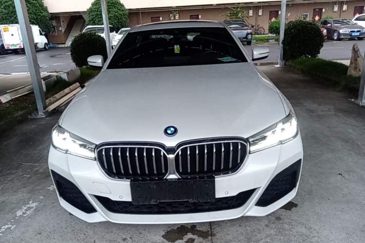 Used BMW 5 Series New Energy 2022 Restyled 535Le M Sport Package Front