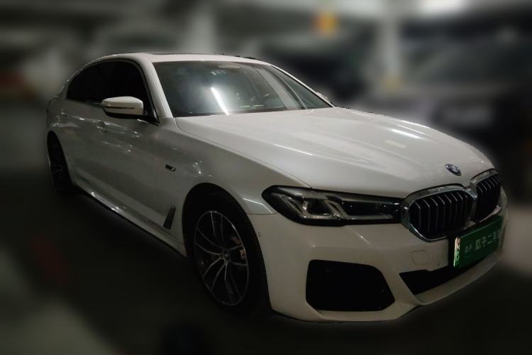 Used BMW 5 Series New Energy 2022 Second Facelift 535Le Pioneer Edition M Sport Package Front Right 45 Deg