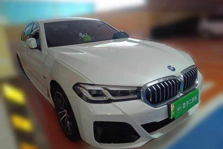 Used BMW 5 Series New Energy 2022 Restyled 535Le Pioneer Edition M Sport Package Front Right 45 Deg