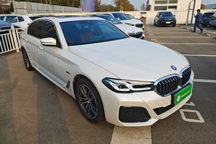 Used BMW 5 Series New Energy 2022 Second Facelift 535Le M Sport Package Front Right 45 Deg