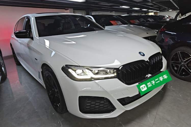 Used BMW 5 Series New Energy 2022 Second Facelift 535Le Pioneer Edition M Sport Package Front Right 45 Deg