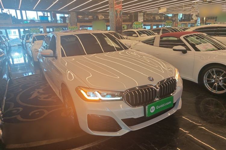Used BMW 5 Series New Energy 2022 Second Facelift 535Le M Sport Package Front Right 45 Deg
