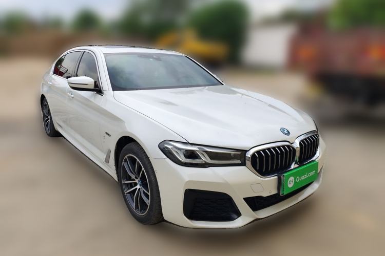 Used BMW 5 Series New Energy 2022 535Le M Sport Package Front Right 45 Deg