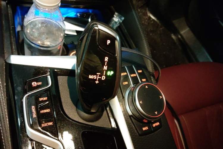 Used BMW 5 Series New Energy 2022 Second Facelift 535Le Pioneer Edition M Sport Package Gear Lever