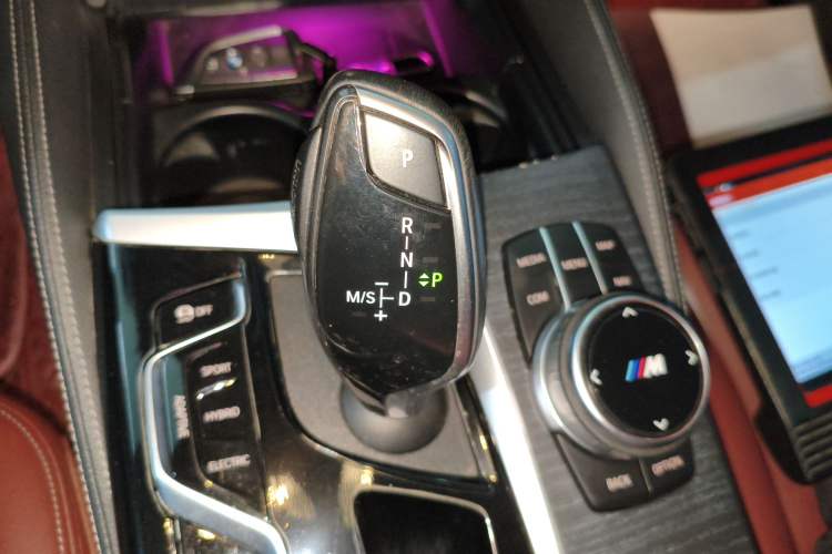 Used BMW 5 Series New Energy 2022 535Le M Sport Package Gear Lever