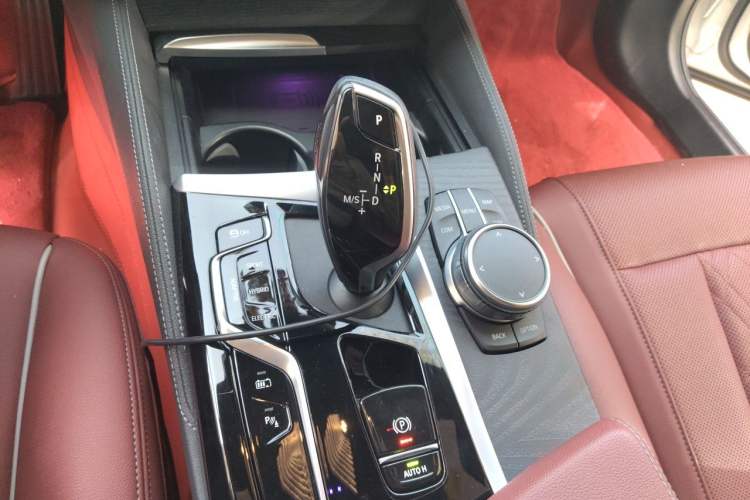 Used BMW 5 Series New Energy 2022 Updated Version 535Le Luxury Package Gear Lever