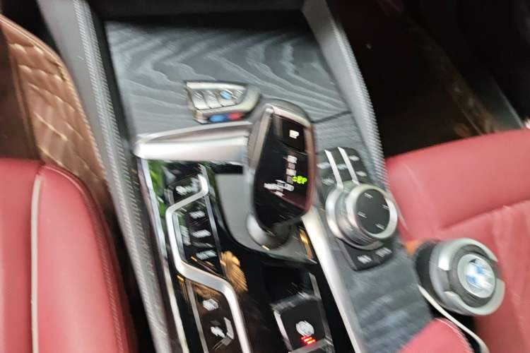 Used BMW 5 Series New Energy 2022 Second Facelift 535Le Luxury Package Gear Lever