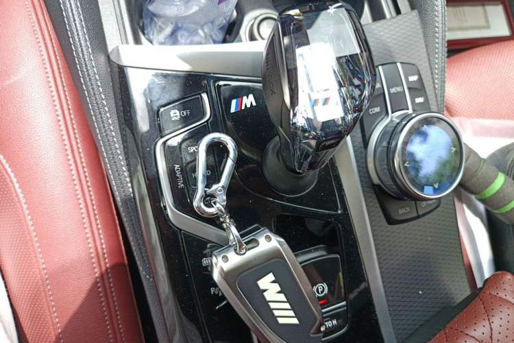 Used BMW 5 Series New Energy 2022 535Le Pioneer Edition M Sport Package Gear Lever
