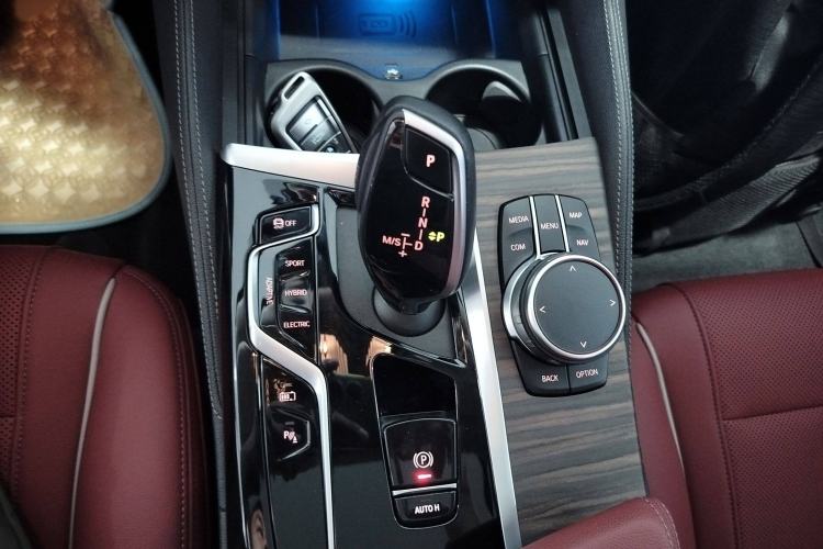 Used BMW 5 Series New Energy 2022 Updated Version 535Le Luxury Package Gear Lever