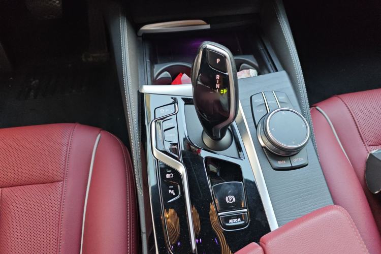 Used BMW 5 Series New Energy 2022 Restyled 535Le M Sport Package Gear Lever