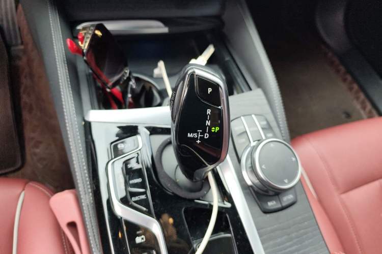 Used BMW 5 Series New Energy 2022 535Le M Sport Package Gear Lever