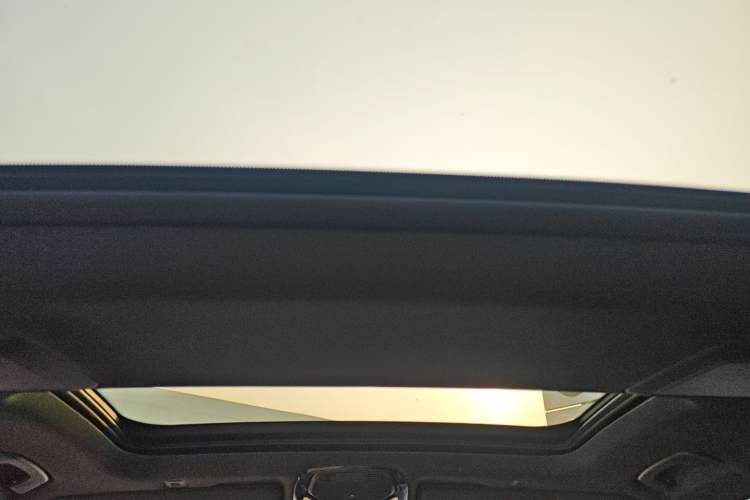 Used BMW 5 Series New Energy 2022 Second Facelift 535Le M Sport Package Headliner