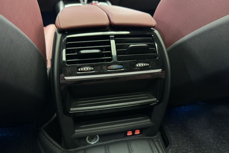 Used BMW 5 Series New Energy 2022 Second Facelift 535Le Pioneer Edition M Sport Package Interior 1