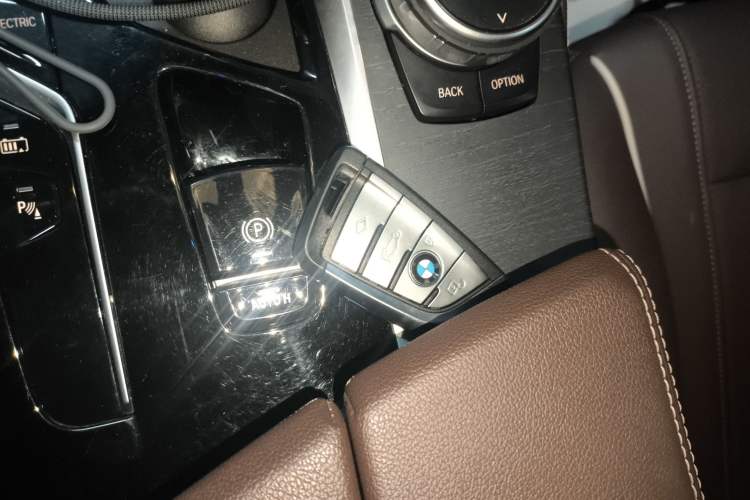 Used BMW 5 Series New Energy 2022 Restyled 535Le M Sport Package Interior 1