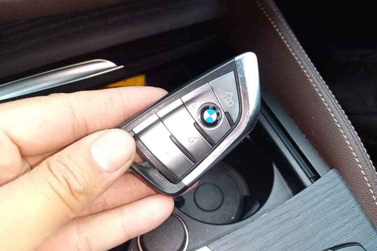 Used BMW 5 Series New Energy 2022 Restyled 535Le M Sport Package Interior 1