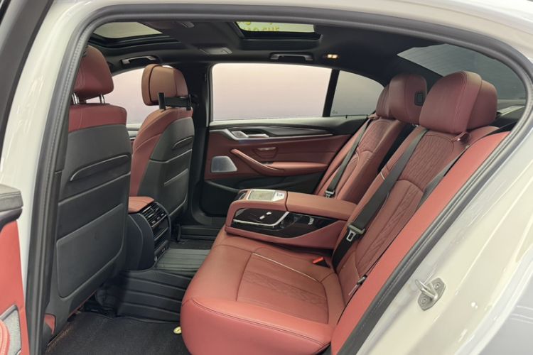 Used BMW 5 Series New Energy 2022 Second Facelift 535Le Pioneer Edition M Sport Package Interior 2