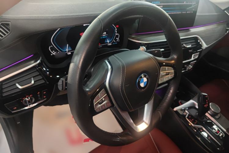 Used BMW 5 Series New Energy 2022 Updated Version 535Le Luxury Package Interior 2