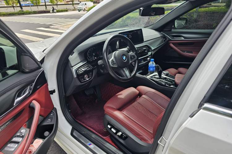 Used BMW 5 Series New Energy 2022 535Le Pioneer Edition M Sport Package Interior 2