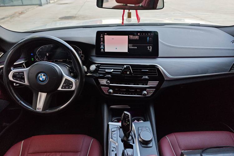 Used BMW 5 Series New Energy 2022 Restyled 535Le M Sport Package Interior 2
