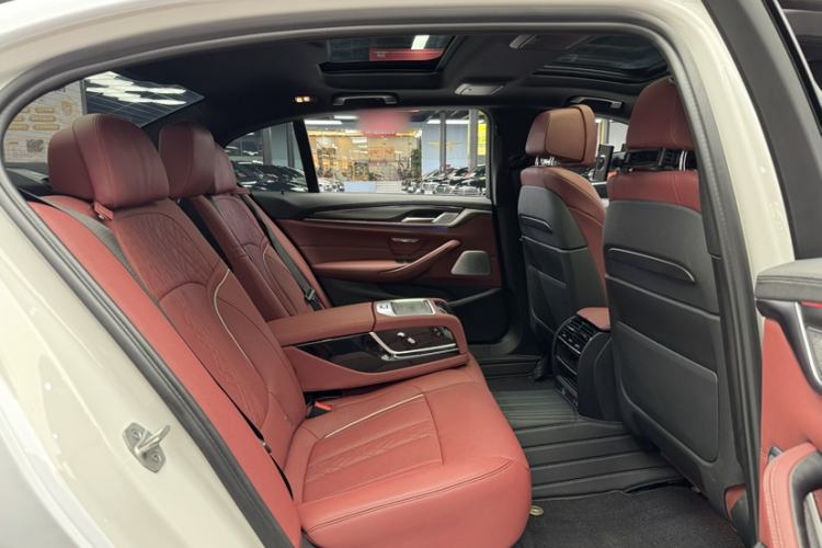 Used BMW 5 Series New Energy 2022 Second Facelift 535Le Pioneer Edition M Sport Package Interior 3