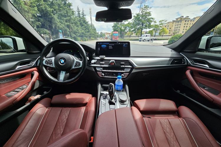 Used BMW 5 Series New Energy 2022 535Le Pioneer Edition M Sport Package Interior 3