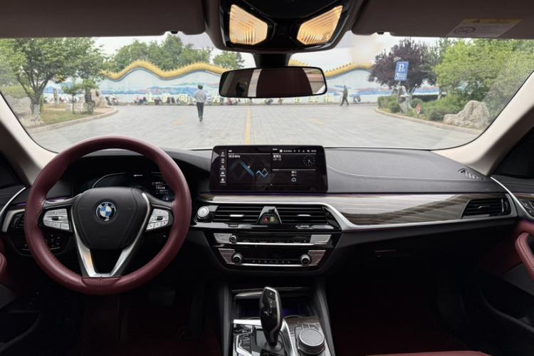 Used BMW 5 Series New Energy 2022 Restyled 535Le M Sport Package Interior 5