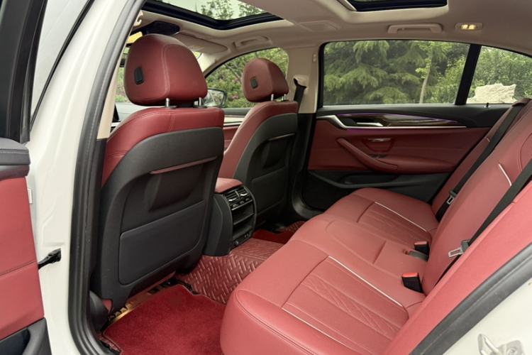 Used BMW 5 Series New Energy 2022 Restyled 535Le M Sport Package Interior 7