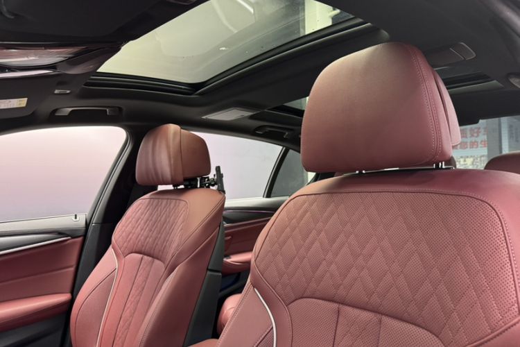 Used BMW 5 Series New Energy 2022 Second Facelift 535Le Pioneer Edition M Sport Package Interior 8