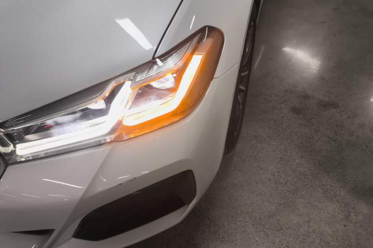 Used BMW 5 Series New Energy 2022 Restyled 535Le M Sport Package Left Front Headlight