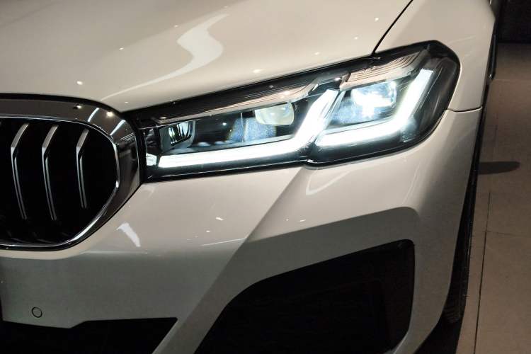 Used BMW 5 Series New Energy 2022 Second Facelift 535Le M Sport Package Left Front Headlight