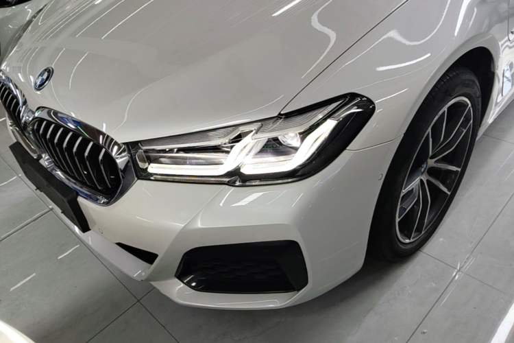 Used BMW 5 Series New Energy 2022 Restyled 535Le M Sport Package Left Front Headlight